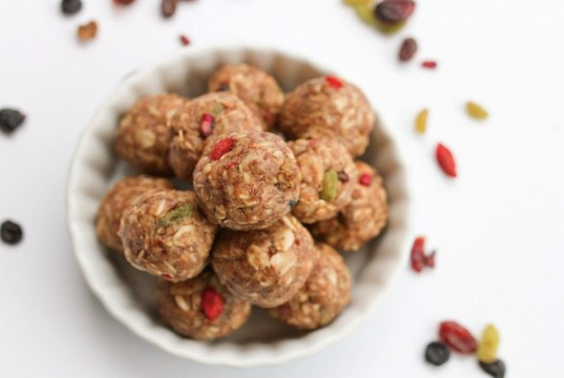 Dried Fruit Energy Balls