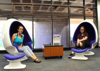 egg chair -min.png Egg Chair